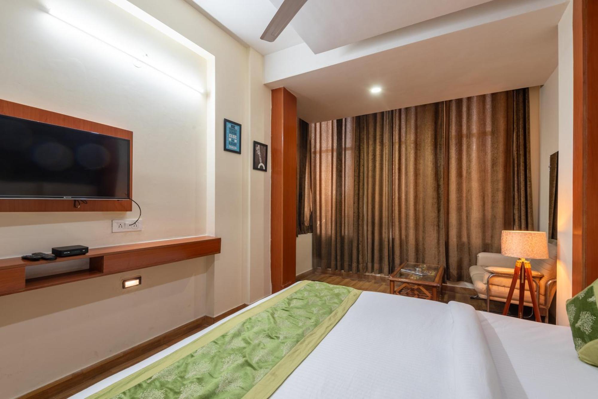 מלון Oyster Pearl I Near Medanta Hospital I Sec-39 I גורגאון מראה חיצוני תמונה